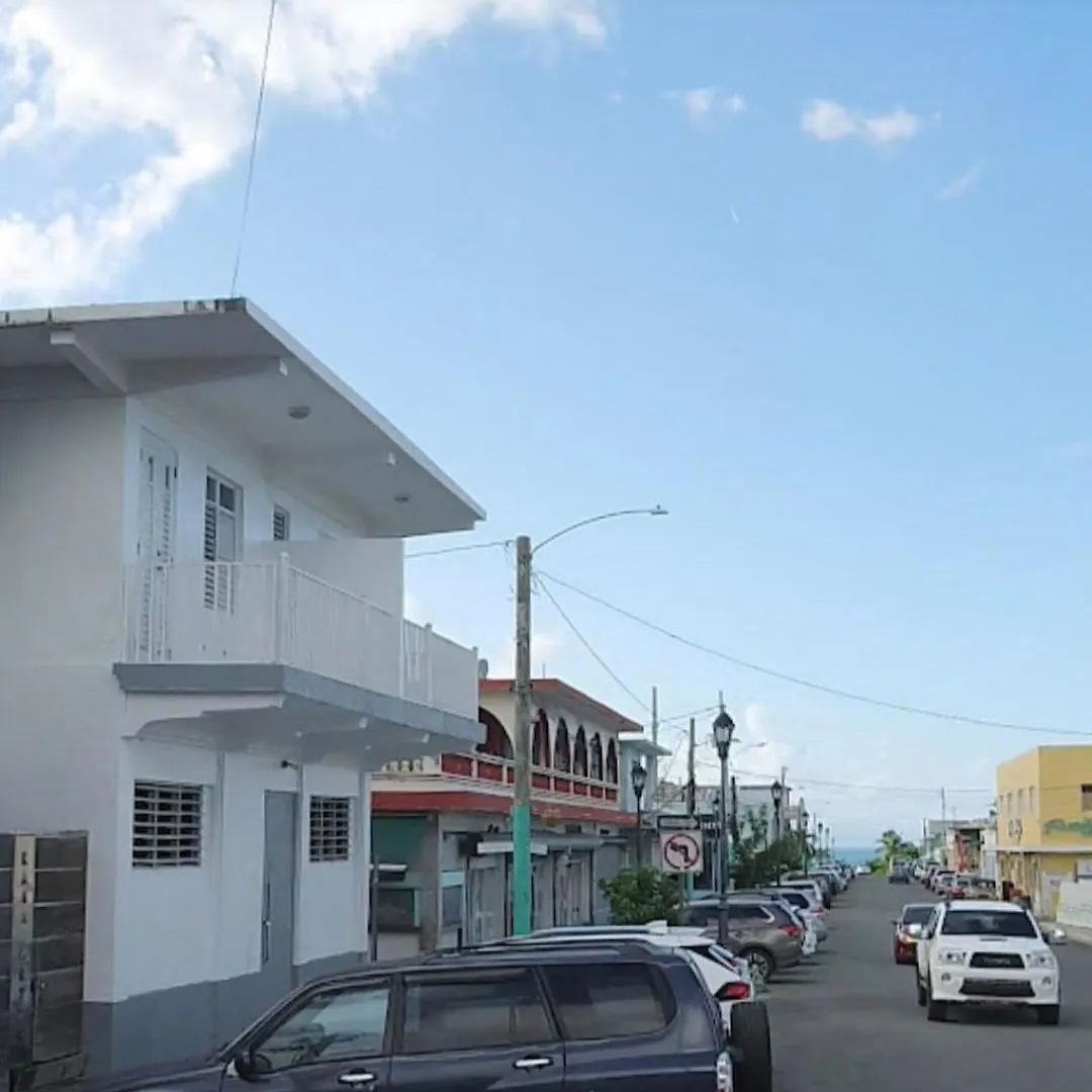 ויסקז Main Street Guest House